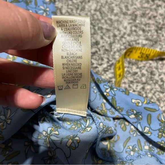 Max Studio Floral Tulip Sleeve Blouse Flowy Top SZ XS Blue - Picture 7 of 8